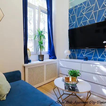 Apartment Bayside Center